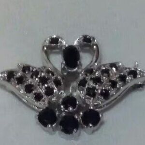 .925 Sterling Silver with 27 Onyx Gemstones Double Swan Brooch Pin